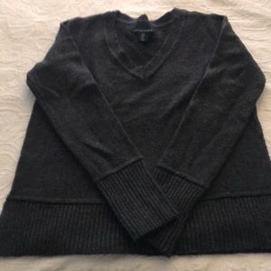 V Neck sweater